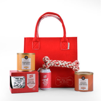 The Dog Loves Me Best Pet Hamper The Dog Loves Me Best Pet Hamper