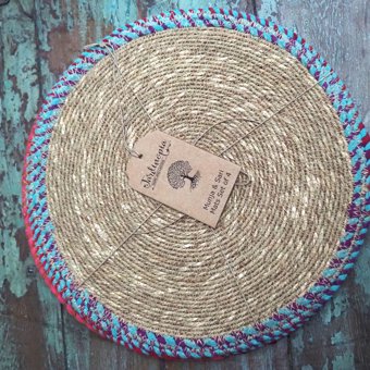 Munja And Reclaimed Sari Fabric Set of 4 Round Mats 31cm Munja And Reclaimed Sari Fabric Set of 4 Round Mats 31cm