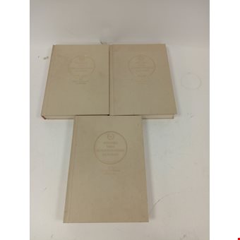 Webster's Third New International Dictionary 3 Volume Set Collectable Pre Owned  Webster's Third New International Dictionary 3 Volume Set Collectable Pre Owned