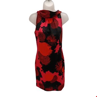 DAMSEL IN A DRESS Annora Floral Print Fitted Dress Halterneck UK 8 Pre-Loved  DAMSEL IN A DRESS Annora Floral Print Fitted Dress Halterneck UK 8 Pre-Loved