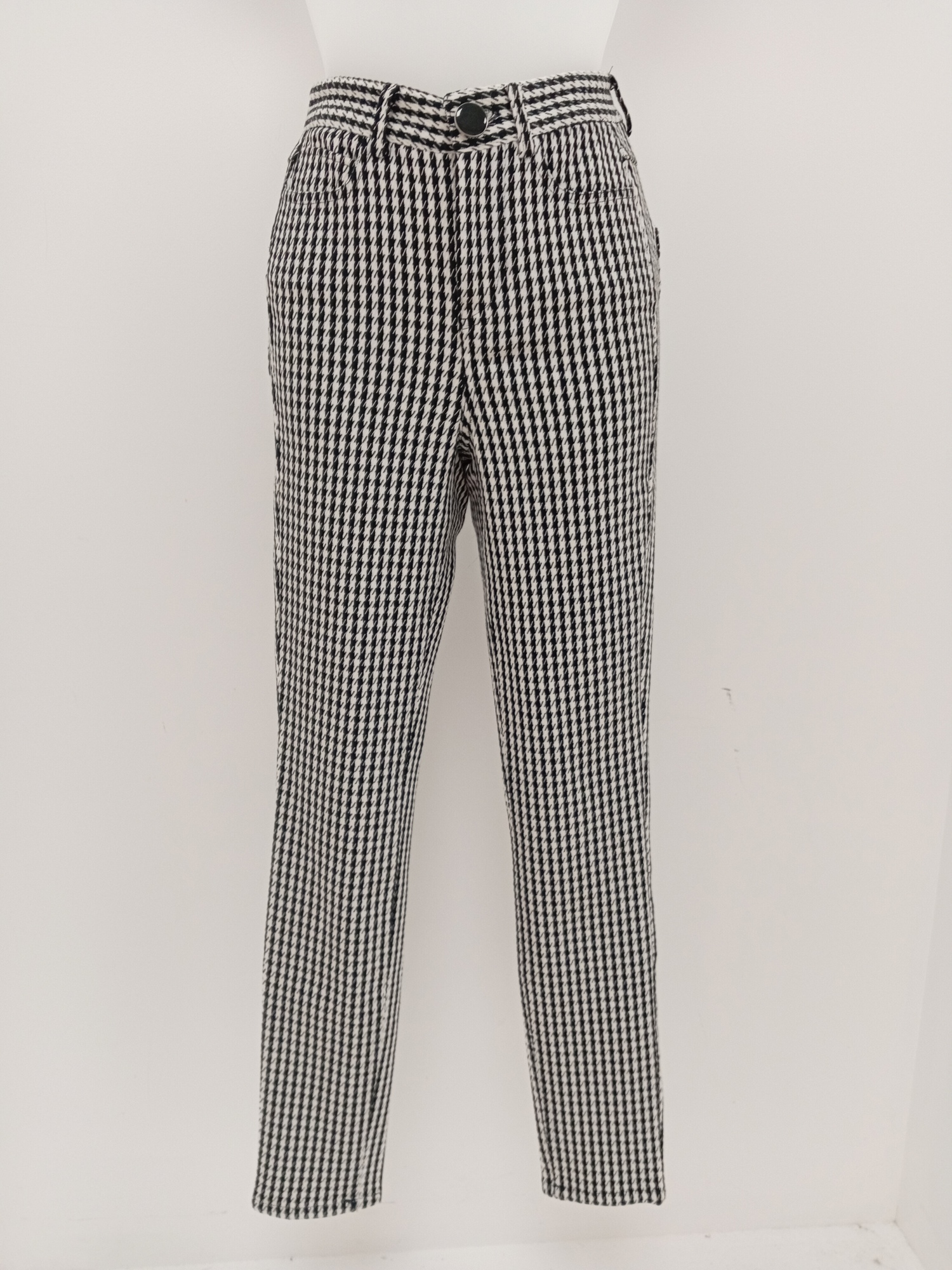 GUESS Ladies UK 4 Black White Monochrome Hounds Tooth Trousers Barnardo s Online Charity Shop