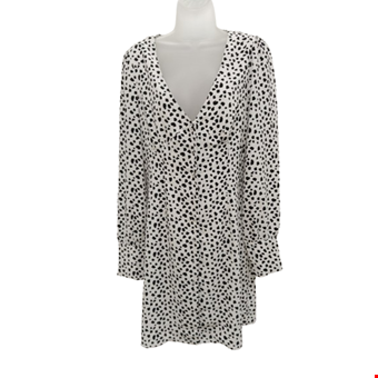 GLAMOROUS Ladies UK 10 White & Black Summer Attire Button Dress Pre-Loved  GLAMOROUS Ladies UK 10 White & Black Summer Attire Button Dress Pre-Loved