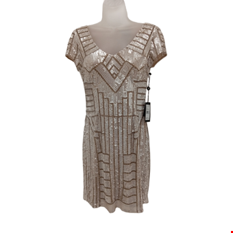 ADRIANNA PAPELL Ladies UK 10 Sequin and Bead Embellished Party Dress Pre-Loved  ADRIANNA PAPELL Ladies UK 10 Sequin and Bead Embellished Party Dress Pre-Loved